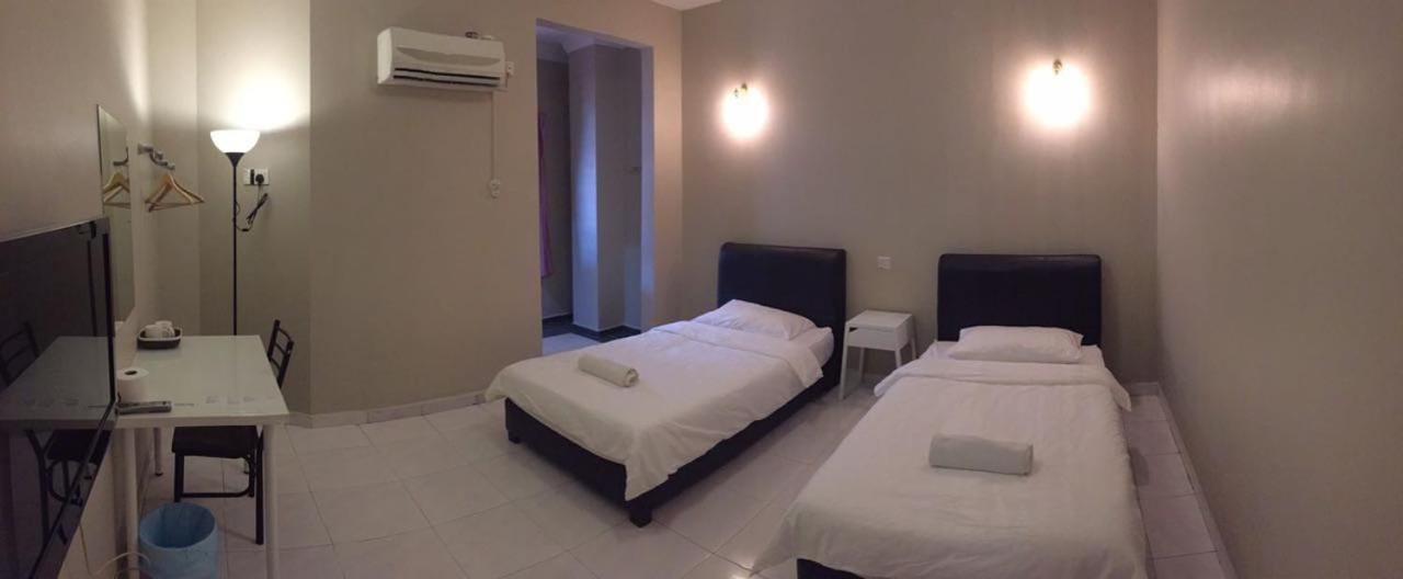 OYO 90019 Homestay Muar Exterior foto