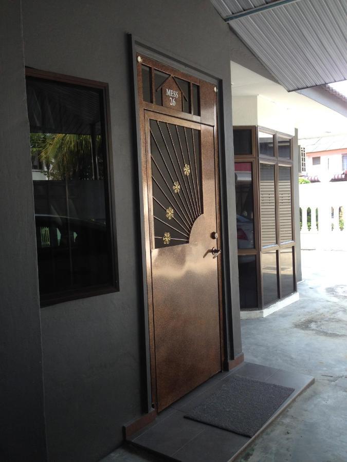OYO 90019 Homestay Muar Exterior foto