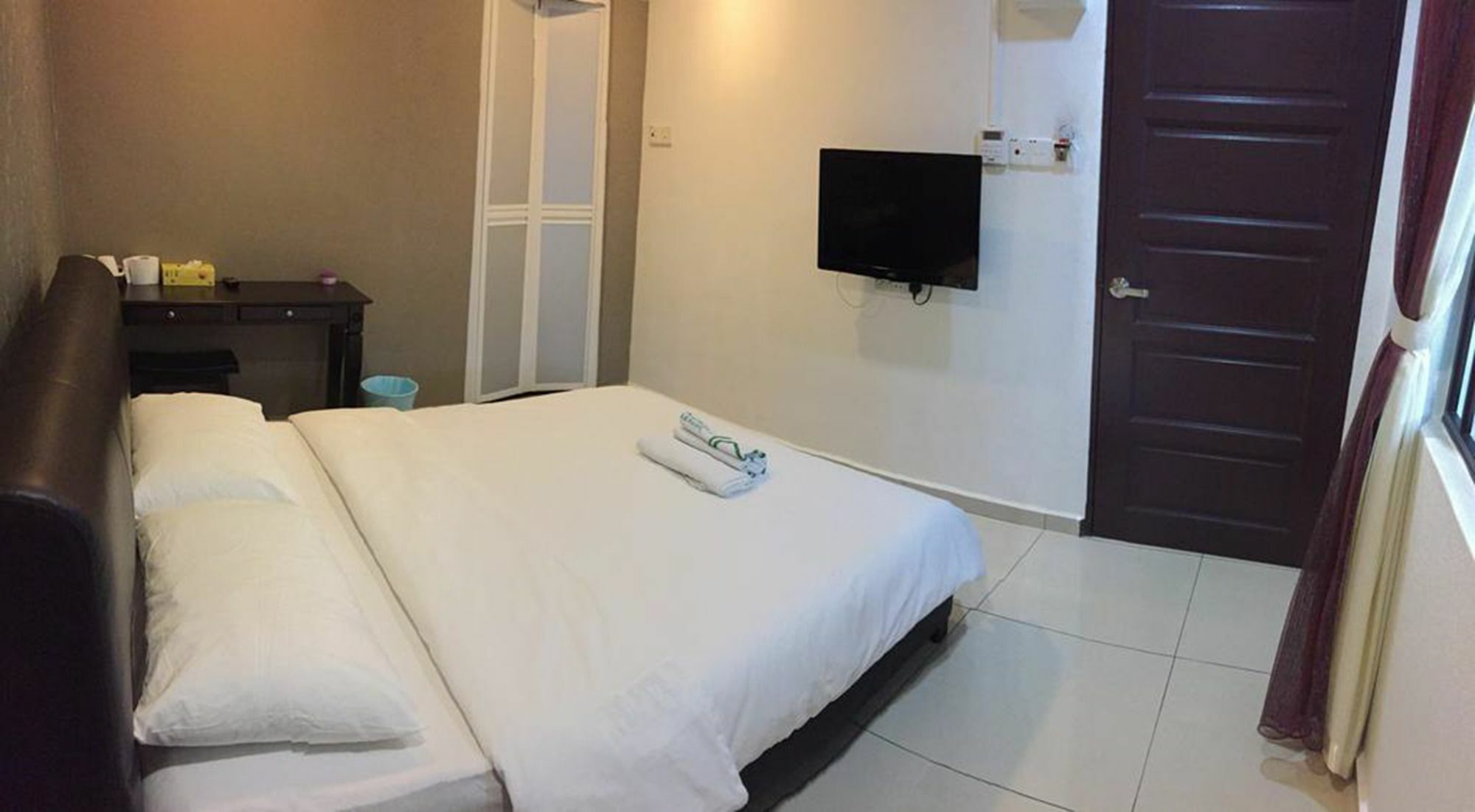 OYO 90019 Homestay Muar Exterior foto